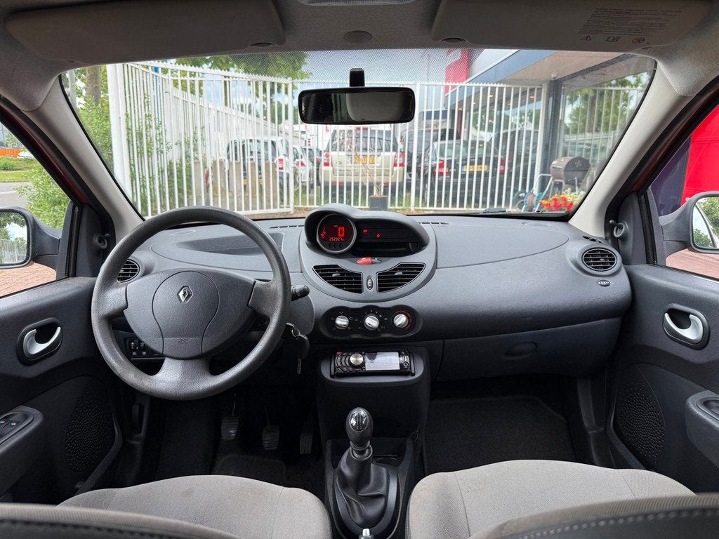 Renault Twingo 1.2-16V Airco| Bt Audio | 1 jaar APK!, Auto's, Renault, 839 kg, Gebruikt, 4 stoelen, Origineel Nederlands