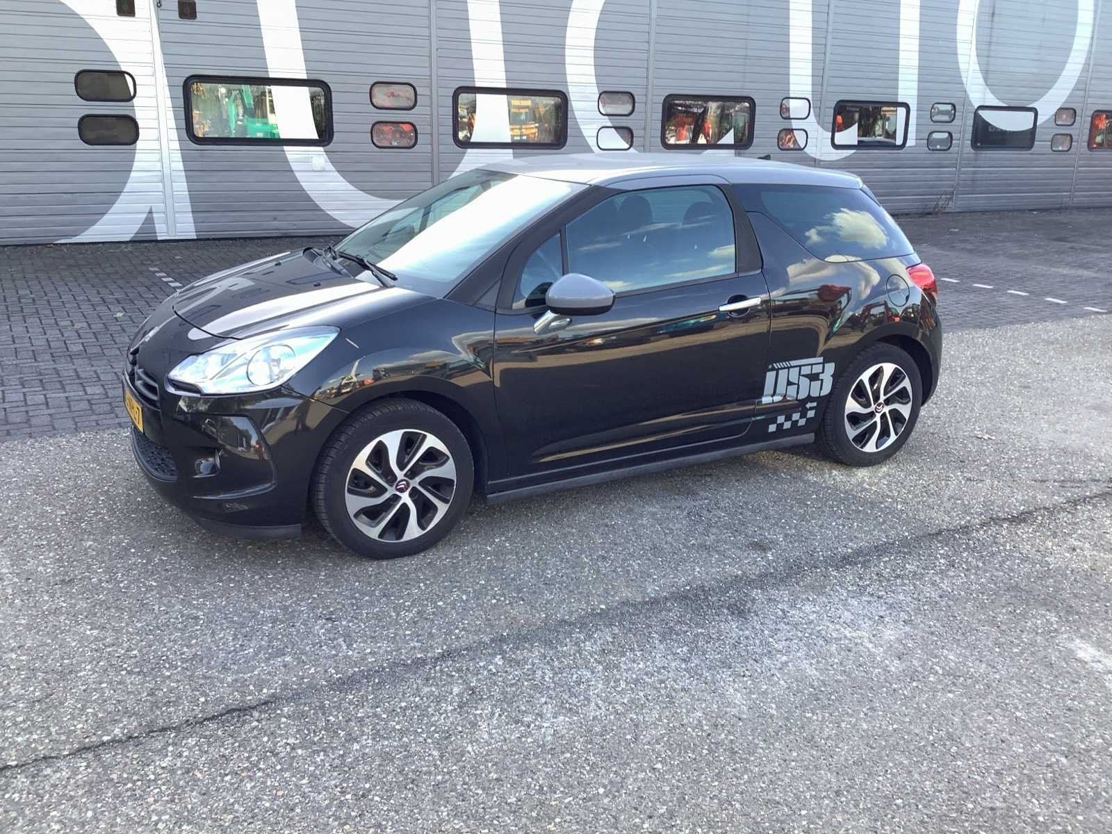 2010 Citroen DS3 1.4 Chic Personenauto 10-NPL-7, Auto's, Voorwielaandrijving, Euro 5, Zwart, Origineel Nederlands