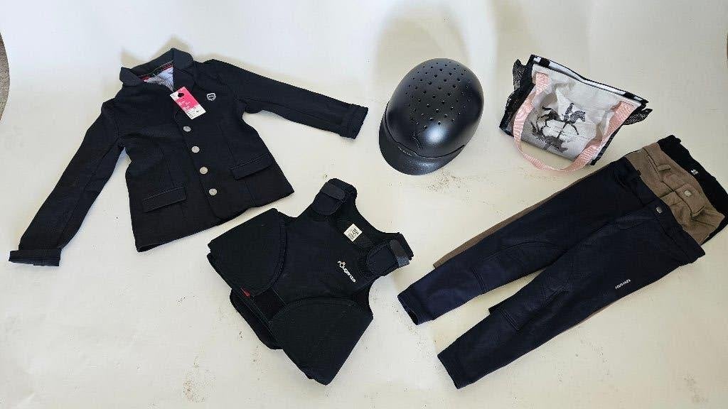Complete set Paardrijkleding 6 tot 8 Jaar, Dieren en Toebehoren, Kinderen, Dressuur, Ophalen of Verzenden, Zo goed als nieuw