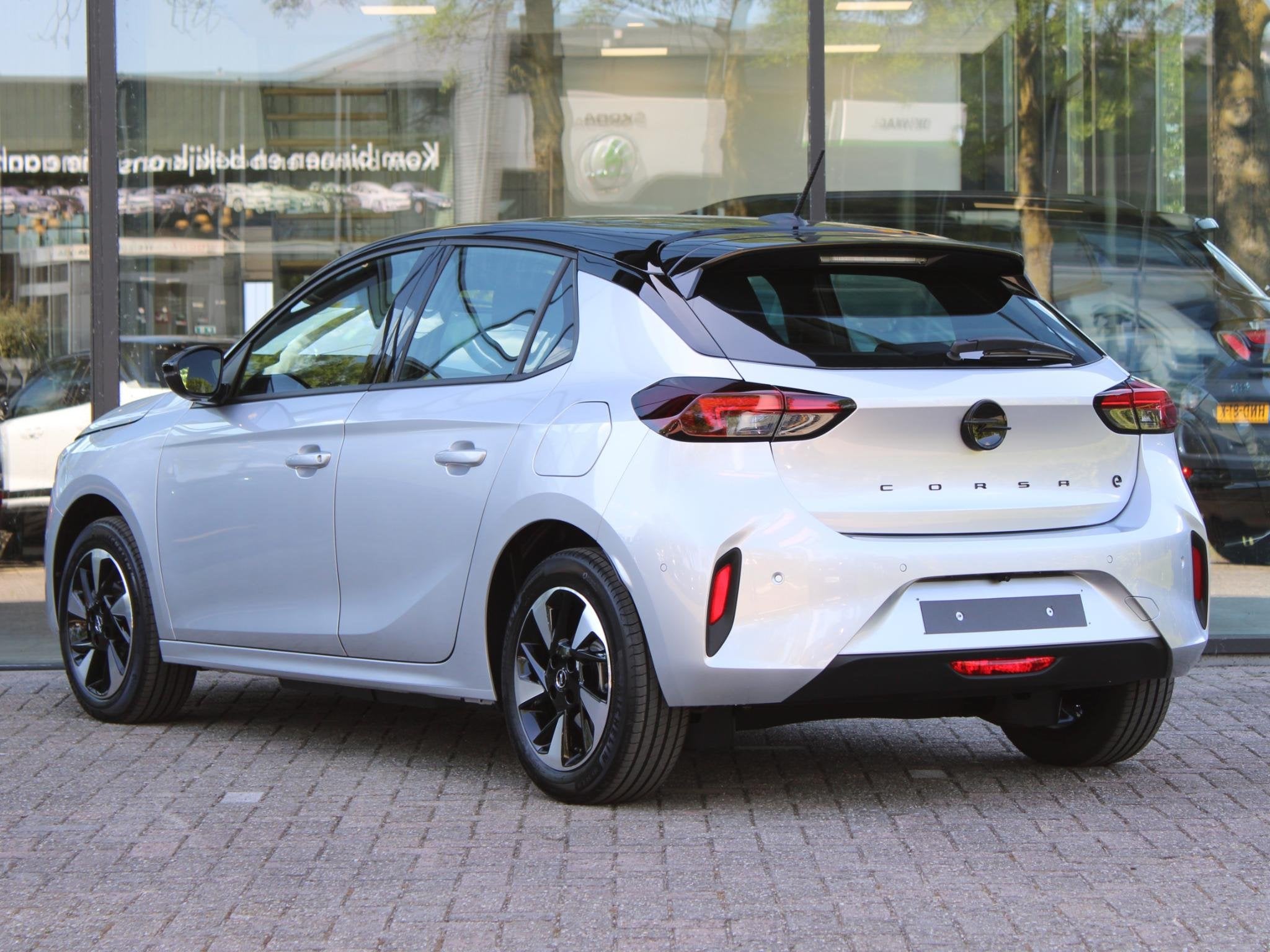Opel Corsa Electric Long Range GS 51 kWh VOORRAAD KORTING, Auto's, Opel, 12 maanden, Stof, 156 pk, 429 km