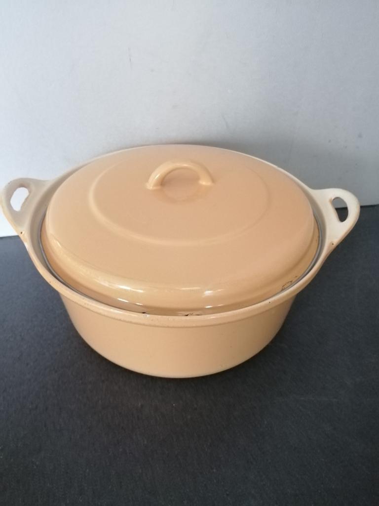 OUDE GIETIJZEREN GELE FRANSE PAN 29X13 CM 4,35 KILO ZWAAR.
I, Huis en Inrichting, Keuken | Potten en Pannen, Gebruikt, Gietijzer
