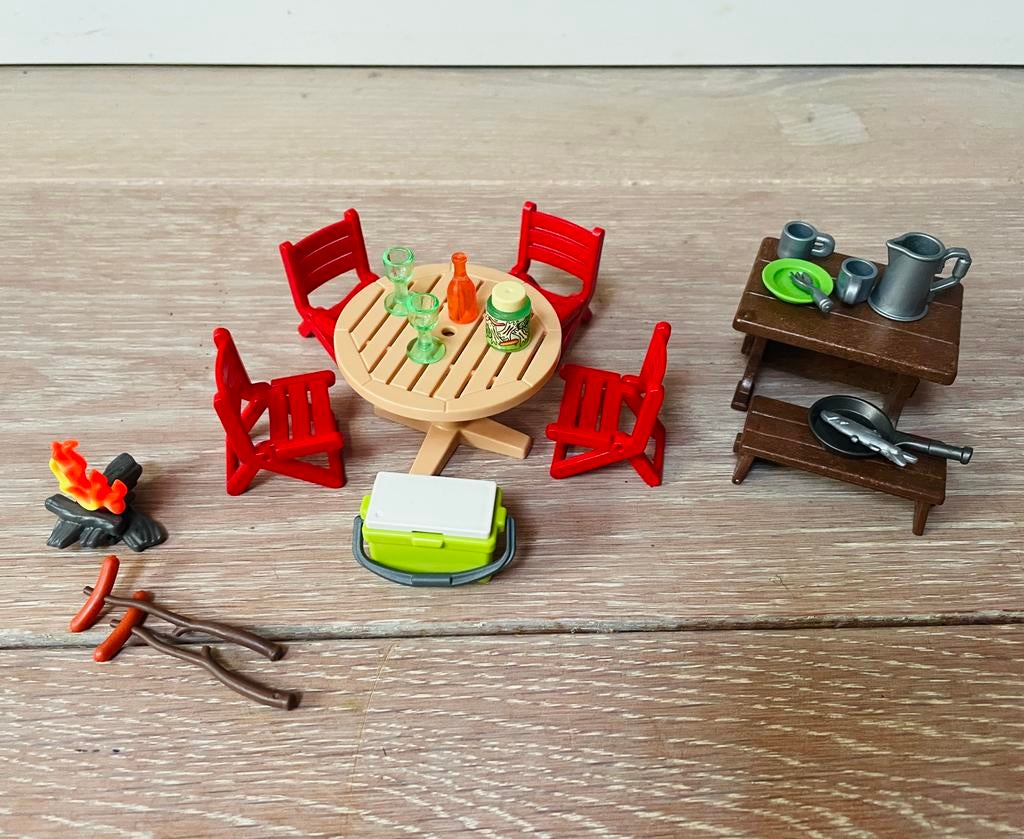 Playmobil camping set: zitjes, kampvuur & accessoires, Ophalen of Verzenden, Gebruikt