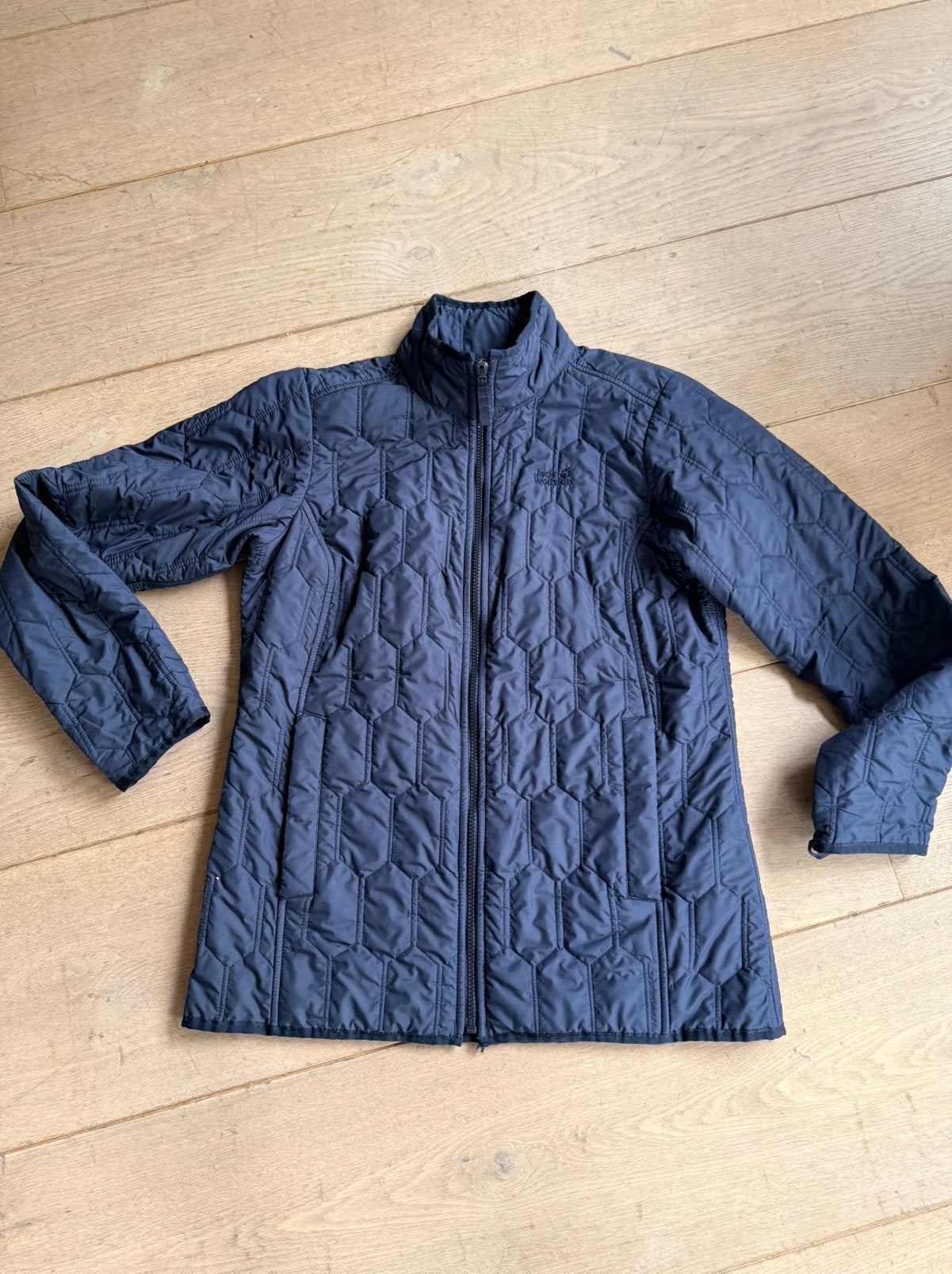 Jack Wolfskin tussen jas maat M donkerblauw zgan, Ophalen, Zo goed als nieuw, Maat 38/40 (M), Blauw