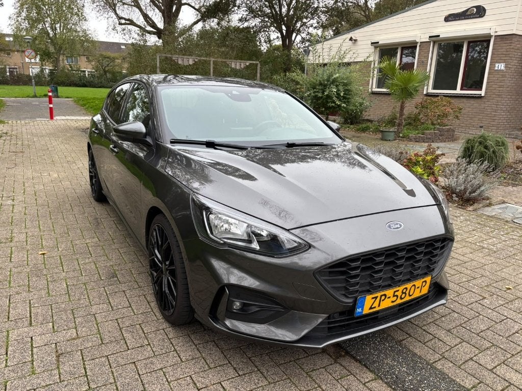 Ford Focus 1.5 EcoBlue ST-Line 120 PK | 2019 | 126.311 km, Auto's, 1263 kg, Stof, 4 cilinders, Origineel Nederlands