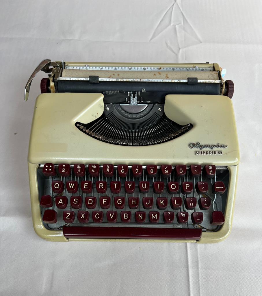 Typmachine Olympia Splendid  33, Diversen, Typemachines, Ophalen, Gebruikt