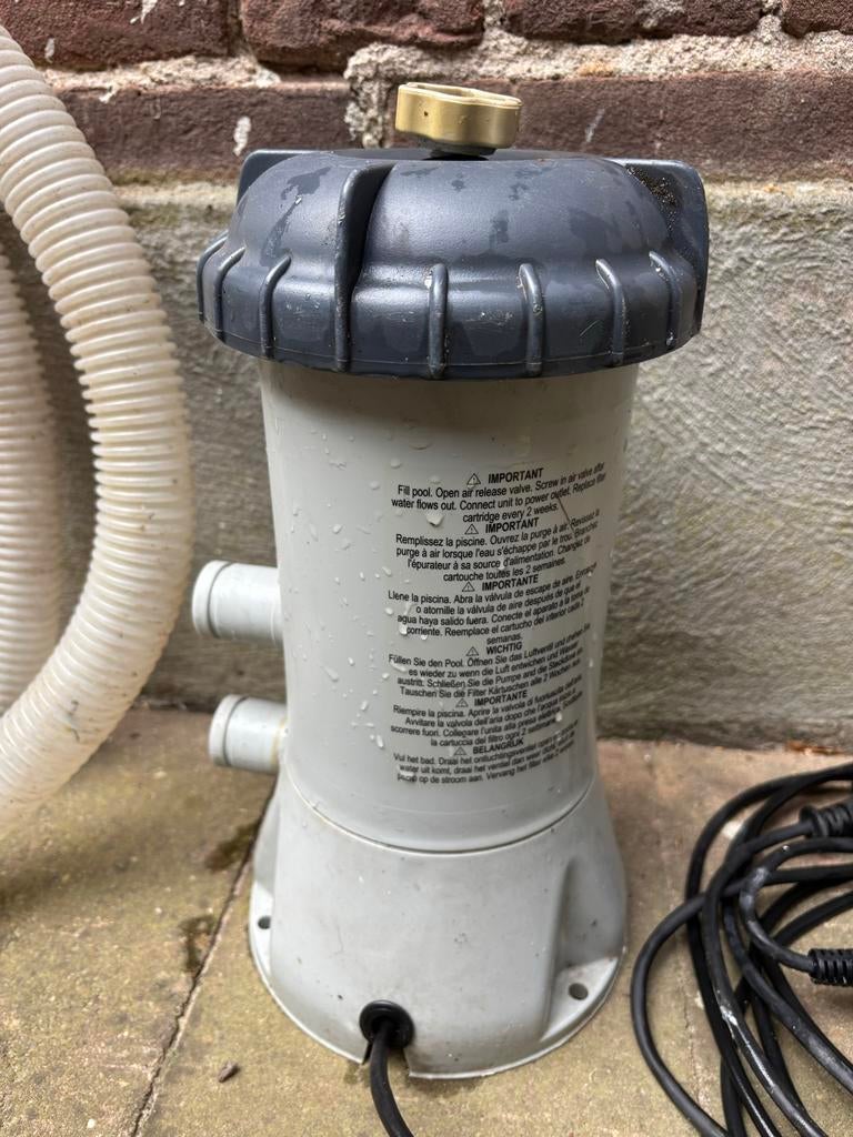 Zwembadpomp met filter, slangen en chloortabletten, Tuin en Terras, Zwembad-toebehoren, Ophalen of Verzenden, Gebruikt, Zwembadpomp