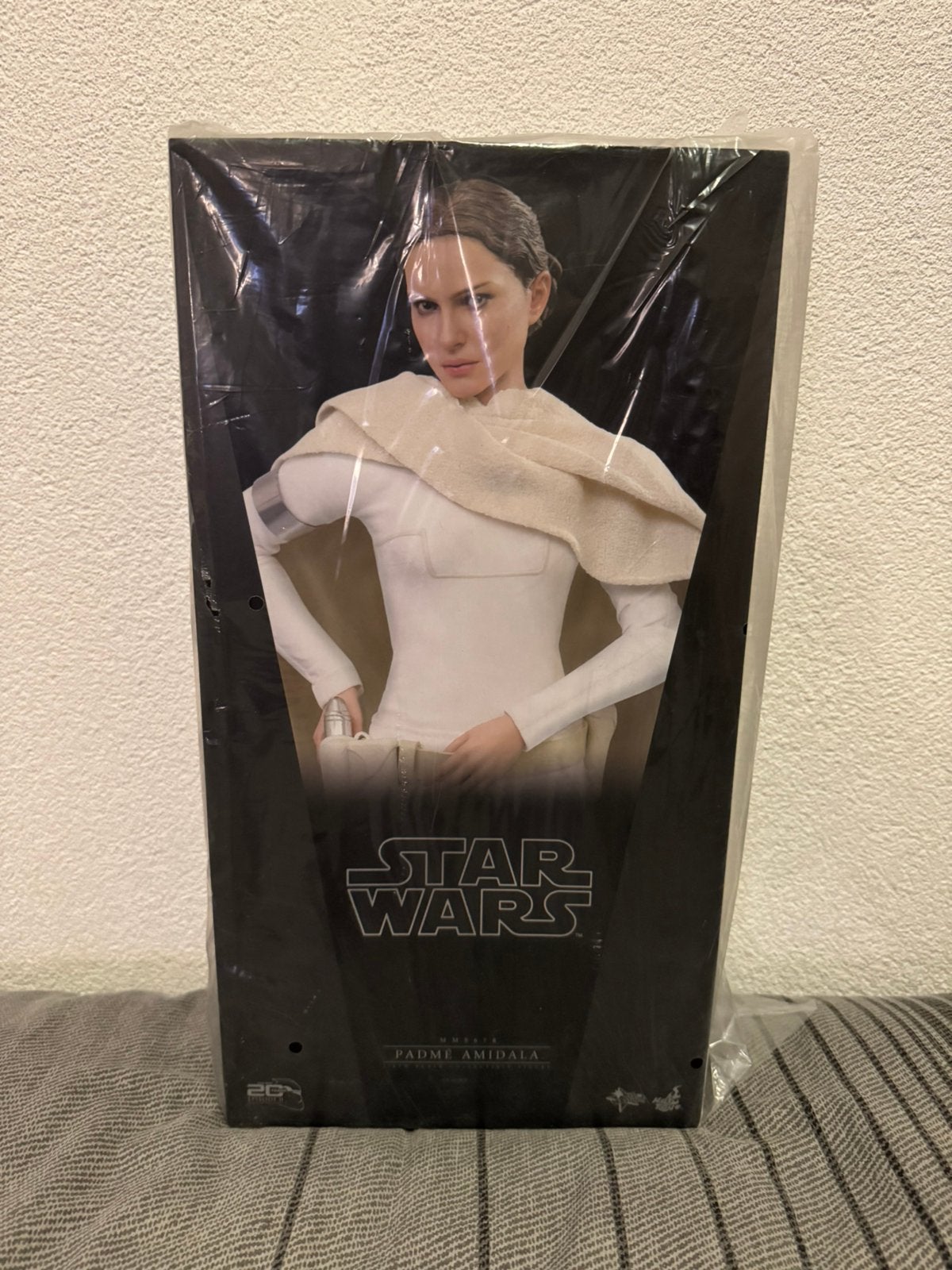 Nieuw! Hot Toys 1/6 MMS678 Padme Amidala Star Wars AOTC, Verzamelen, Ophalen of Verzenden, Nieuw, Actiefiguurtje