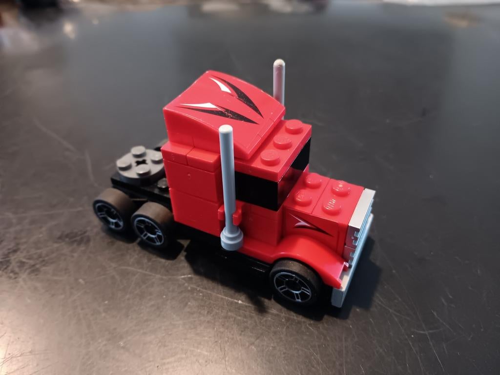 Lego Ferrari Truck 30191 - Zo goed als nieuw, Kinderen en Baby's, Speelgoed | Duplo en Lego, Ophalen of Verzenden, Zo goed als nieuw
