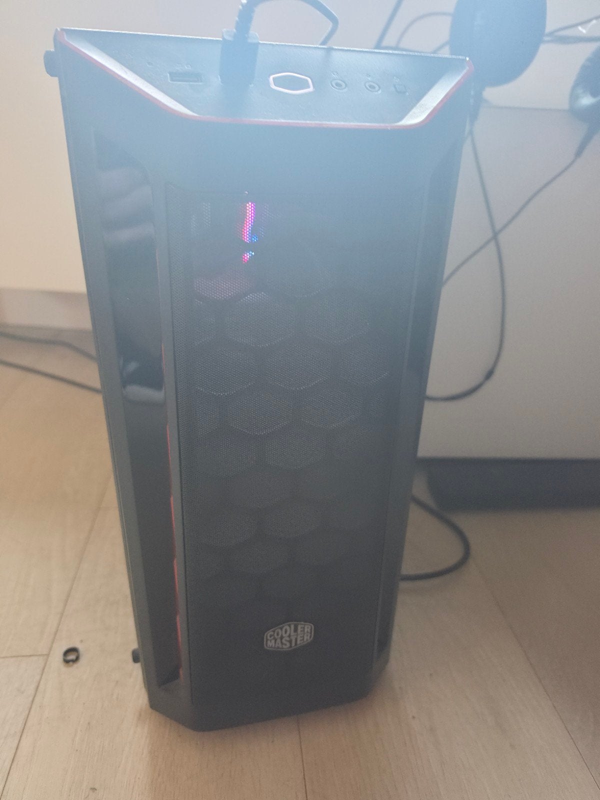 Foto 3 van Gaming PC - Intel i5-9400F, 16GB RAM, GTX 1660 Ti