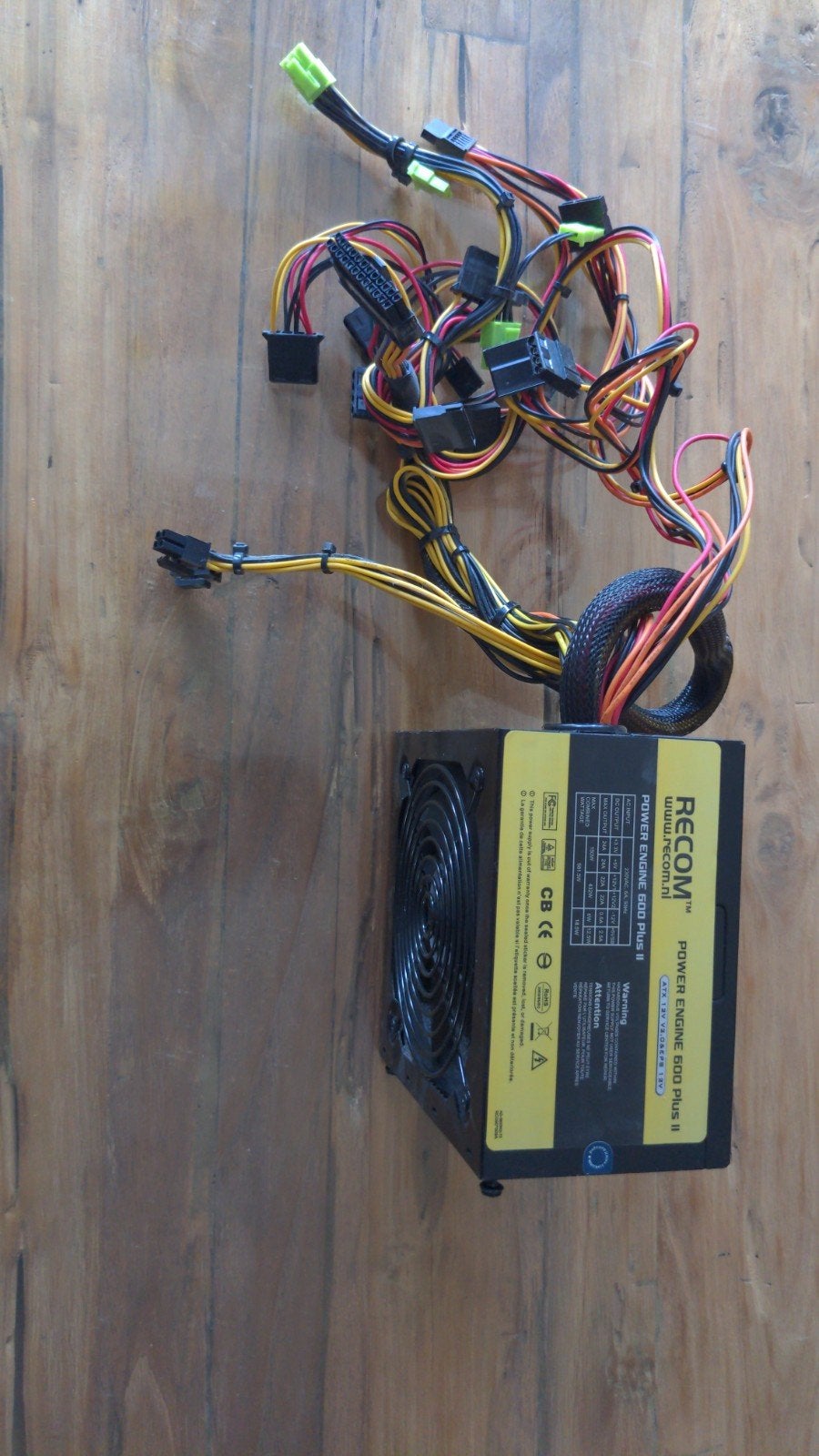Recom Power Engine 600 Plus II computer voeding 600W, Ophalen of Verzenden, Zo goed als nieuw