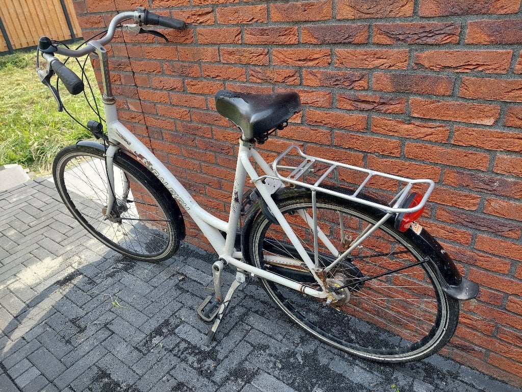Fiets dames/tiener - merk: Raleigh (opknapper), Fietsen en Brommers, Fietsen | Dames | Damesfietsen, Ophalen, Gebruikt, Overige merken
