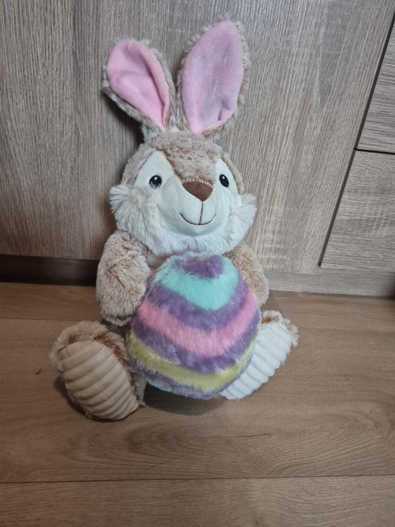 konijn / paashaas knuffel met ei, Diversen, Pasen, Ophalen of Verzenden