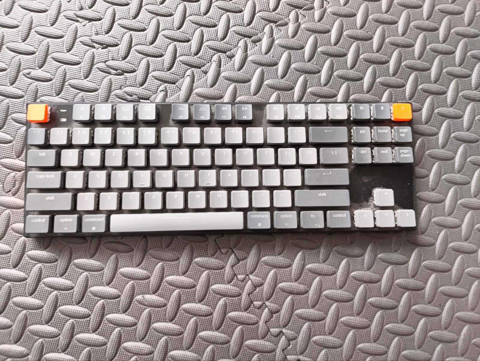 Keychron K1 Bluetooth Mechanisch Toetsenbord, Computers en Software, Toetsenborden, Keychron, Gebruikt, Ophalen of Verzenden, Draadloos