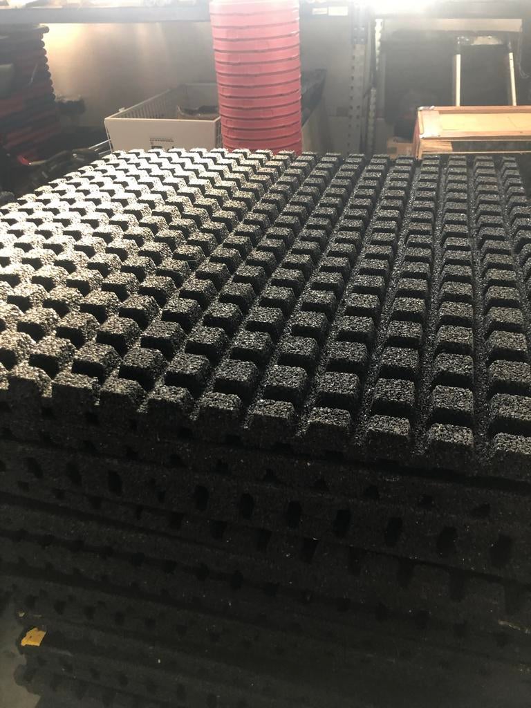 Rubberen vloer stal mat matten  1 x 1 m x 4 cm, Ophalen, Mat, Rubberen, Fitnessmat