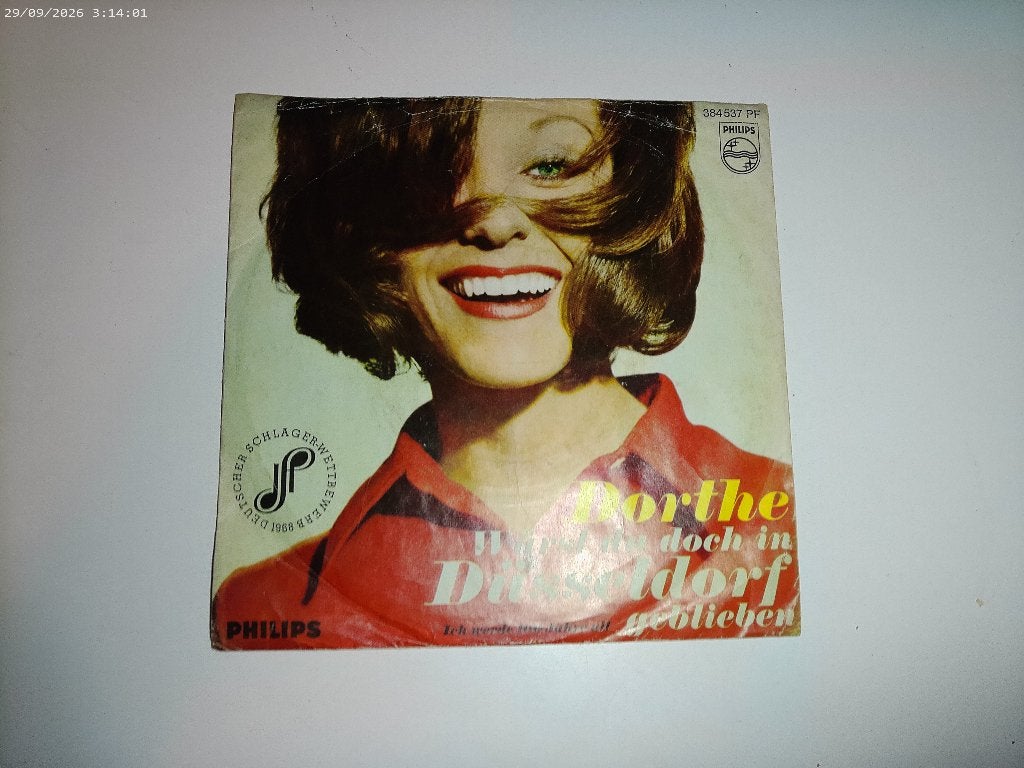 Dorthe - Warst du doch in Dusseldorf geblieben, Gebruikt, Fotohoes, 7 inch, Ophalen of Verzenden