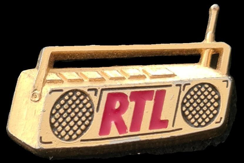 RTL transistor radio pin, Ophalen of Verzenden, Nieuw, Overige onderwerpen, Speldje of Pin