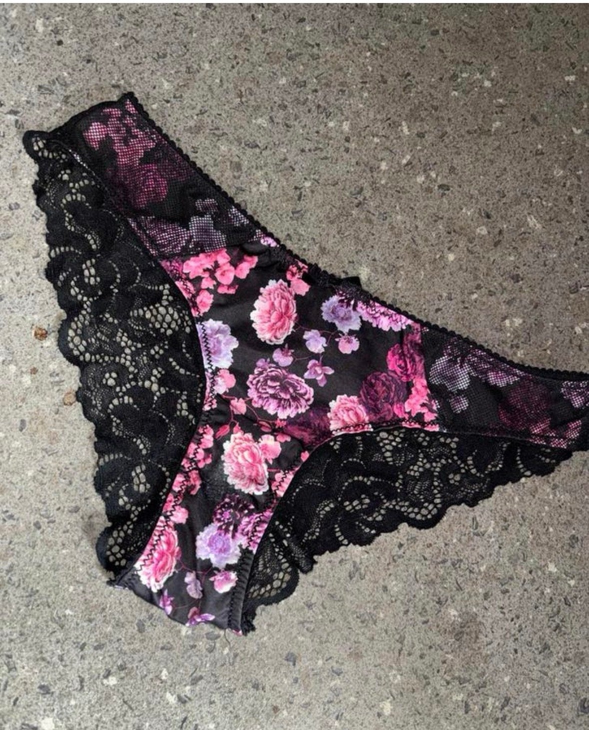 Hunkemöller onderbroek maat S met bloemenprint en kant, Ophalen of Verzenden, Meerkleurig, Slip