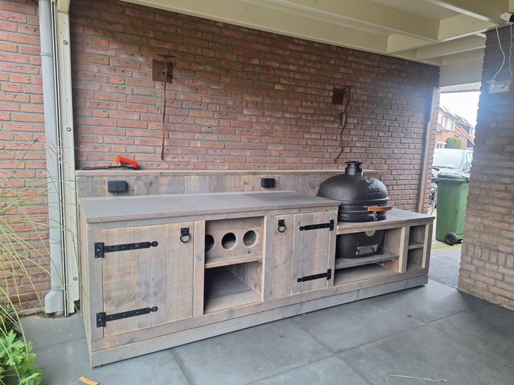 Buitenkeuken van gebruikt steigerhout met kamado uitsparing, Ophalen of Verzenden