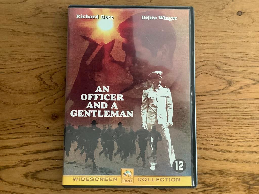 7) An Officer and A Gentleman, Richard Gere & Debra Winger., Ophalen of Verzenden