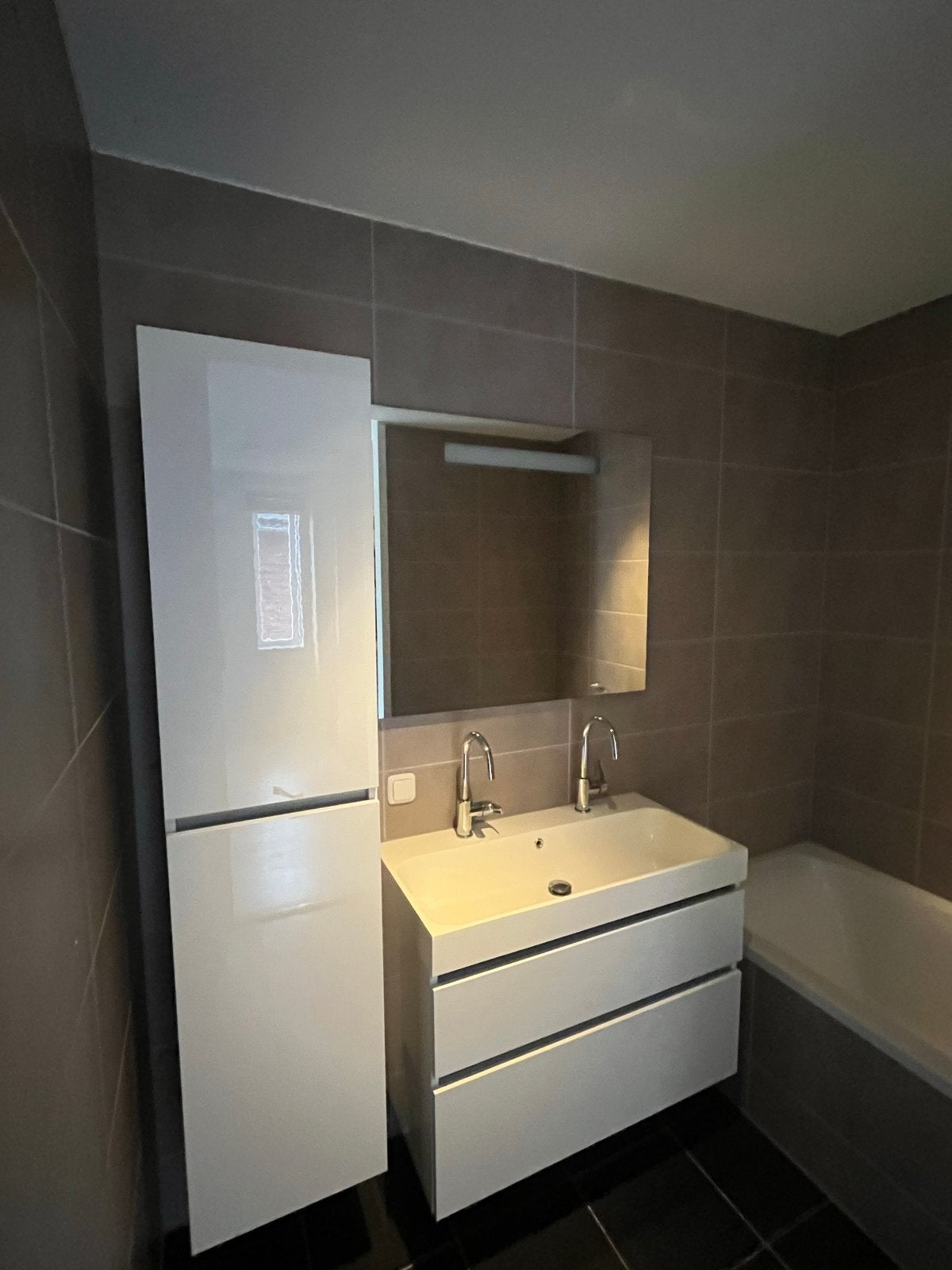 Badkamerkast met twee deurtjes - 175x40x35cm, Ophalen, (Half)hoge kast, Minder dan 50 cm, Gebruikt