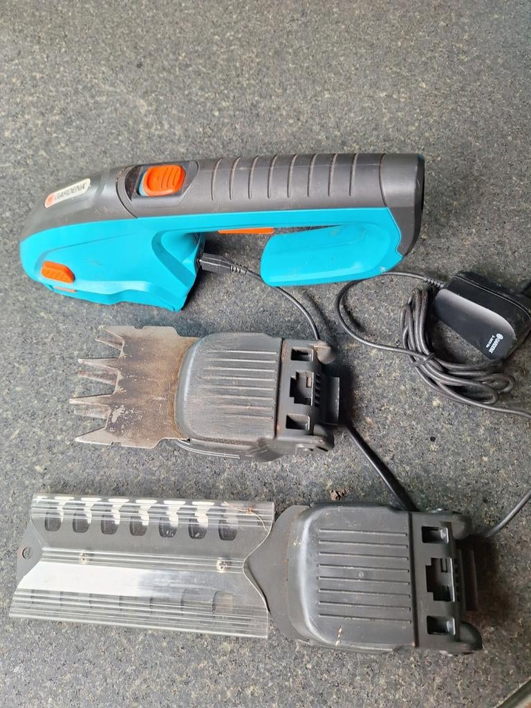 Gardena kantenknipper met buxustrimmer, Ophalen of Verzenden, Gebruikt, Accu, Gardena