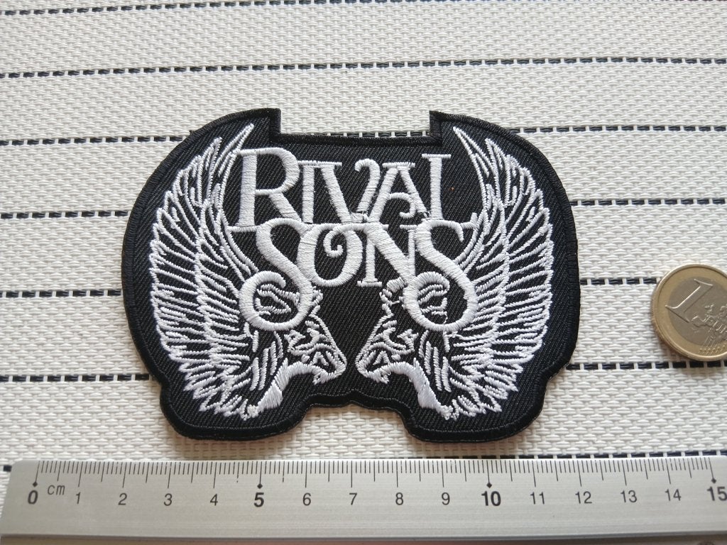 Rival Sons vrij  mooie shaped patch r36 8x 11 cm rock, Ophalen of Verzenden, Nieuw, Kleding