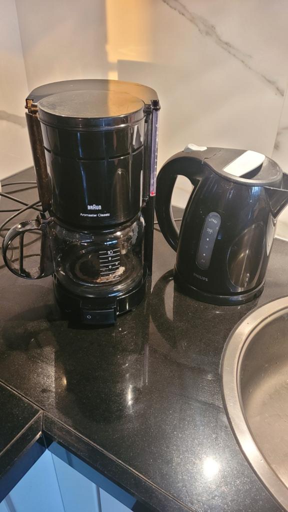 Braun koffiezetapparat en Philips waterkoker, Ophalen of Verzenden, Koffiemachine