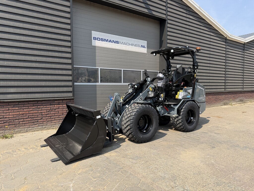 GIANT G2700 X-TRA HD+ minishovel NIEUW (tandempomp stabilo g, Zakelijke goederen, Tobroco, Info@tobroco.nl, Sprendlingenstraat 57
5061 KM  Oisterwijk