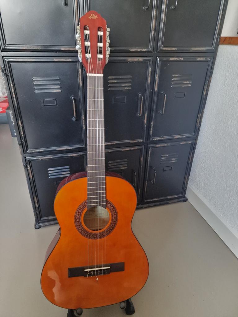 Eko Klassieke Gitaar met Standaard en Tas., Ophalen, Gebruikt, Klassieke of Spaanse gitaar