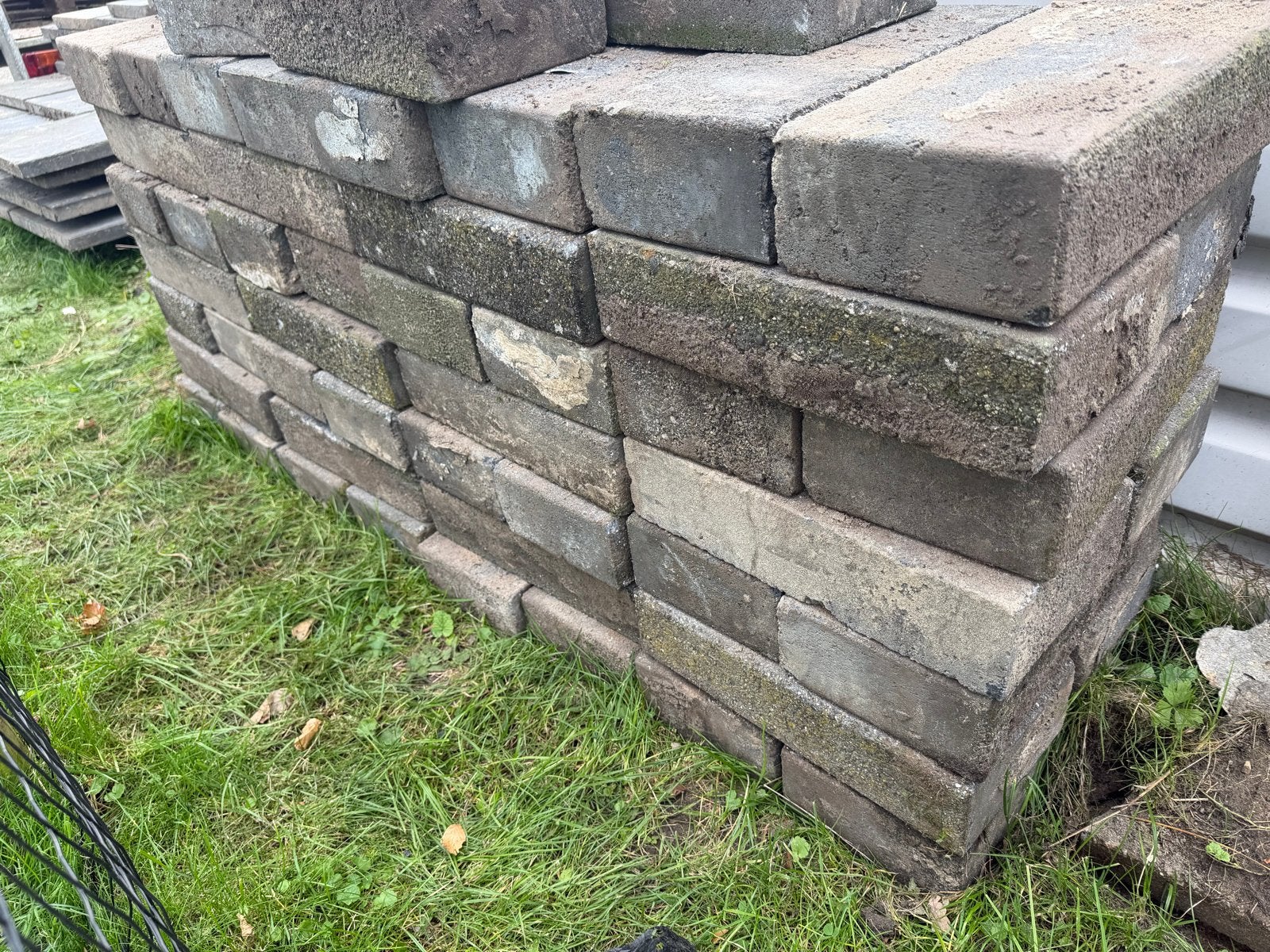 Gebruikte stapelblokken 40x20x10 +/- 60 stuks, Tuin en Terras, Ophalen, Gebruikt, Klinkers, 5 tot 10 m²