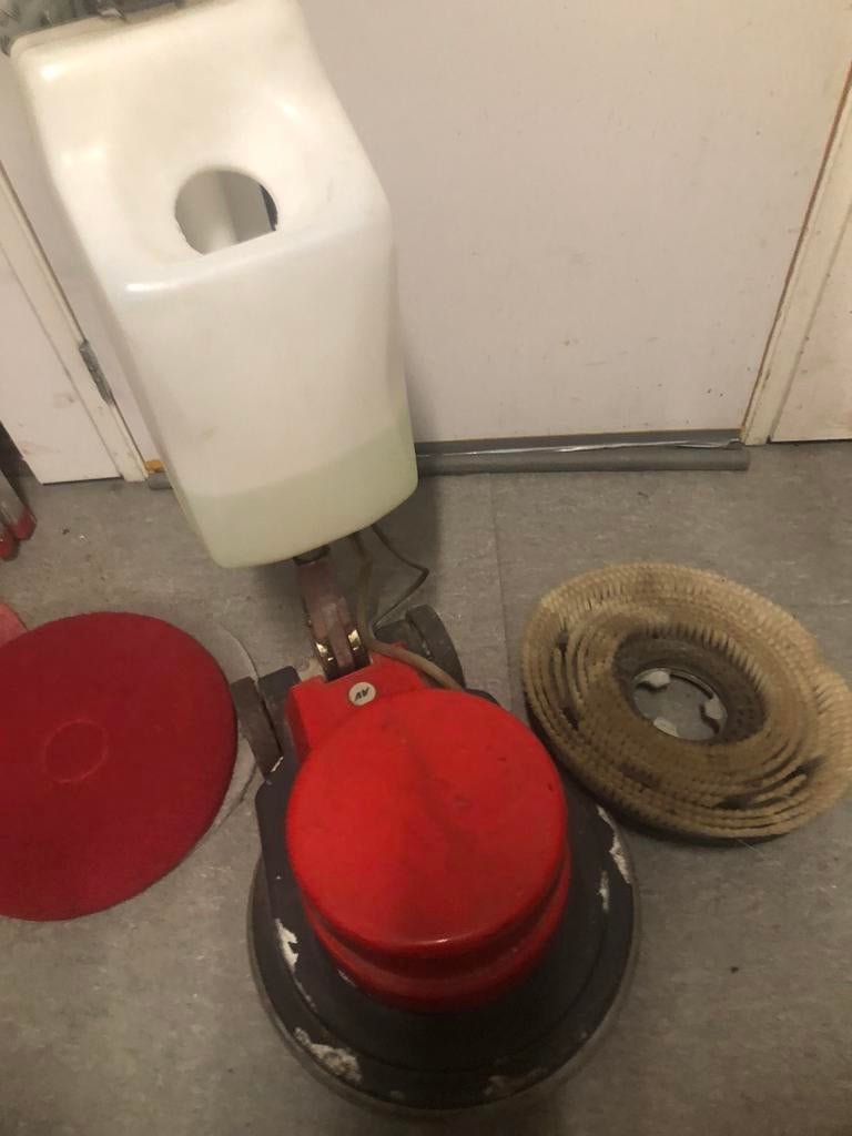 Boenmachine schrobmachine, Doe-het-zelf en Verbouw, Reinigingsmachines, Ophalen of Verzenden, Zo goed als nieuw