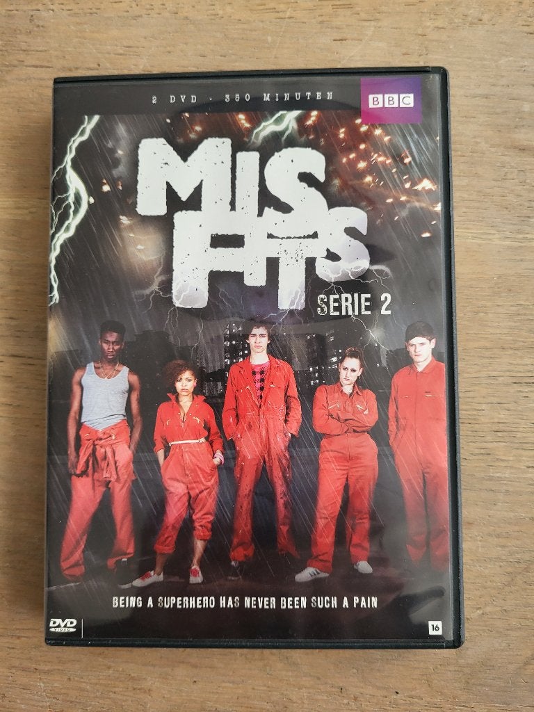 DVD Misfits serie 2 BBC, Alle leeftijden, Ophalen of Verzenden, Zo goed als nieuw, Boxset