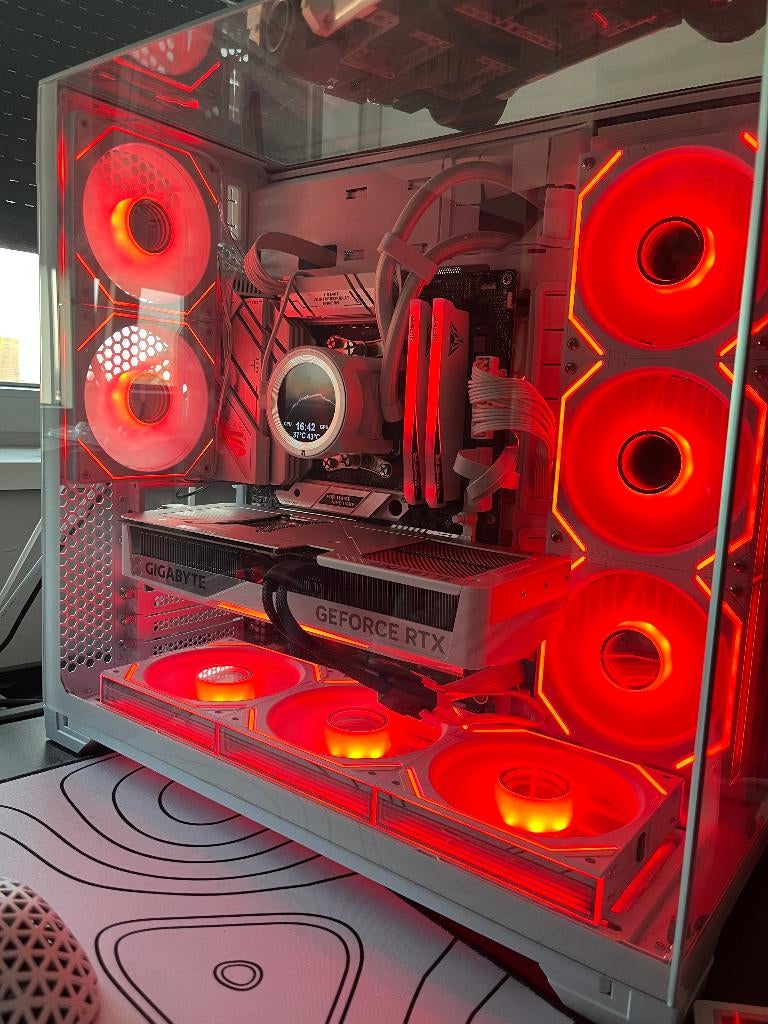 Game pc wit, Computers en Software, Desktop Pc's, Nieuw, 4 Ghz of meer, SSD, 32 GB, Met videokaart, Gaming, Ophalen