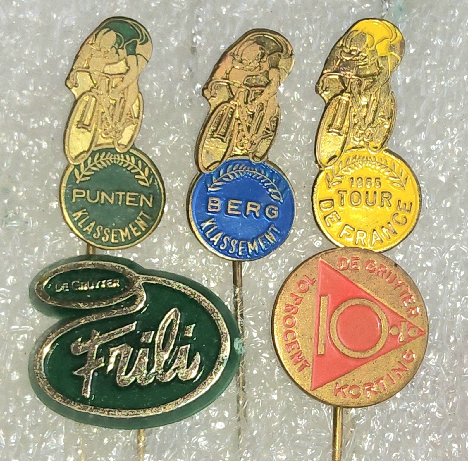 5 Vintage Speldjes: Tour de France, Frili, De Gruyter, Verzamelen, Ophalen of Verzenden, Gebruikt, Sport, Speldje of Pin