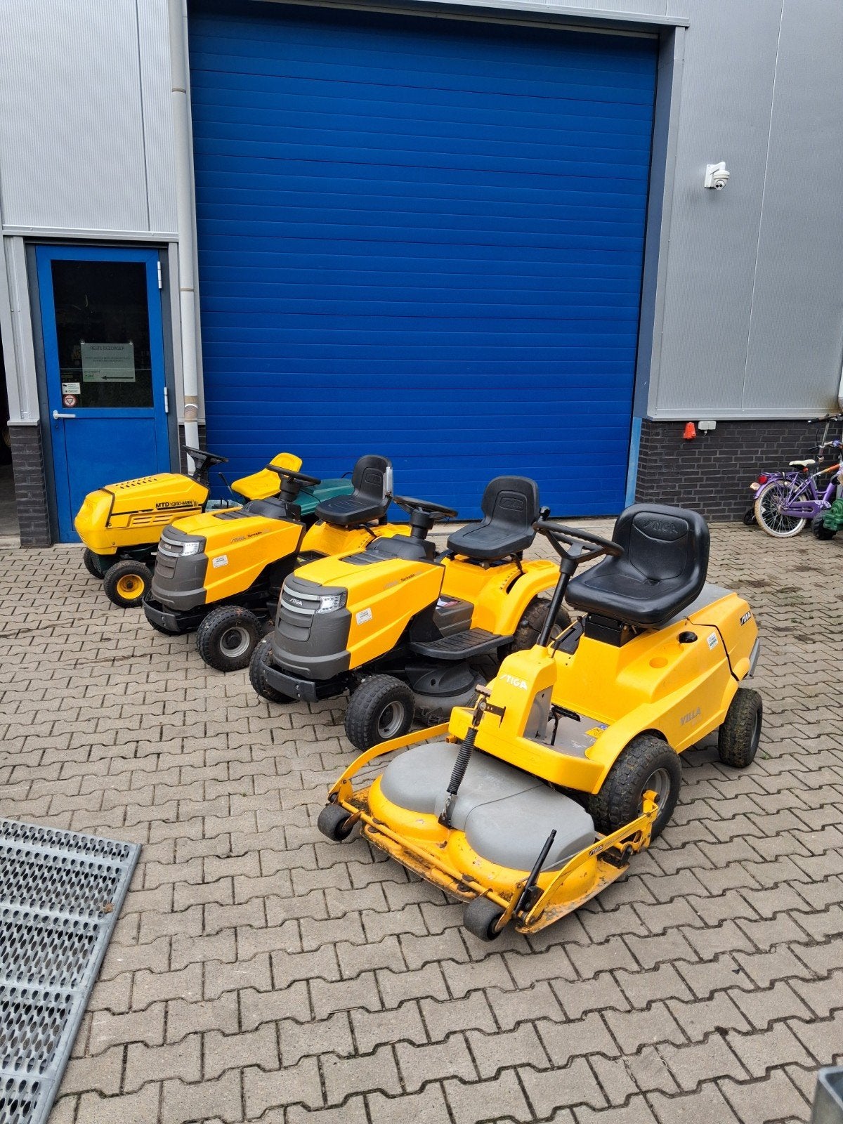 4x zitmaaier stiga mtd met defect  vanaf euro 250, Ophalen, Cirkelmaaier, Gebruikt, Benzine-grasmaaier