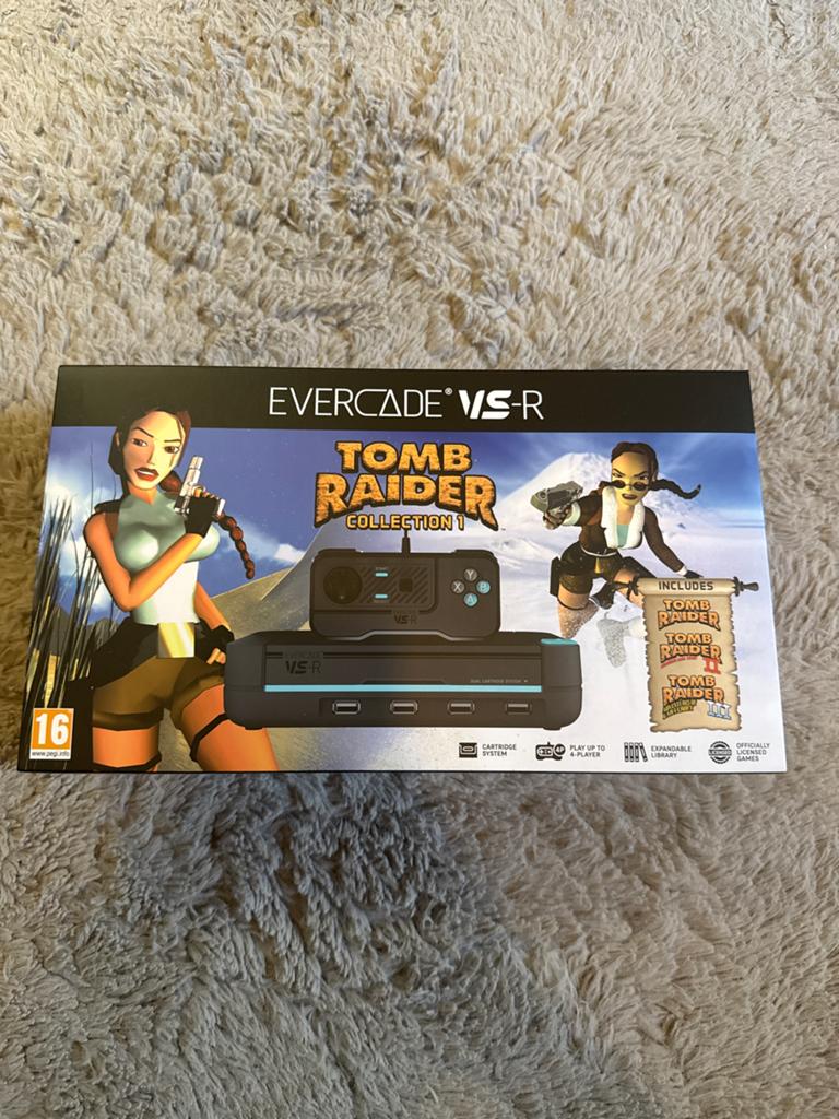 Evercade VS-R Tomb Raider Collection 1 Console Bundel, Spelcomputers en Games, Spelcomputers | Overige, Ophalen of Verzenden, Overige merken