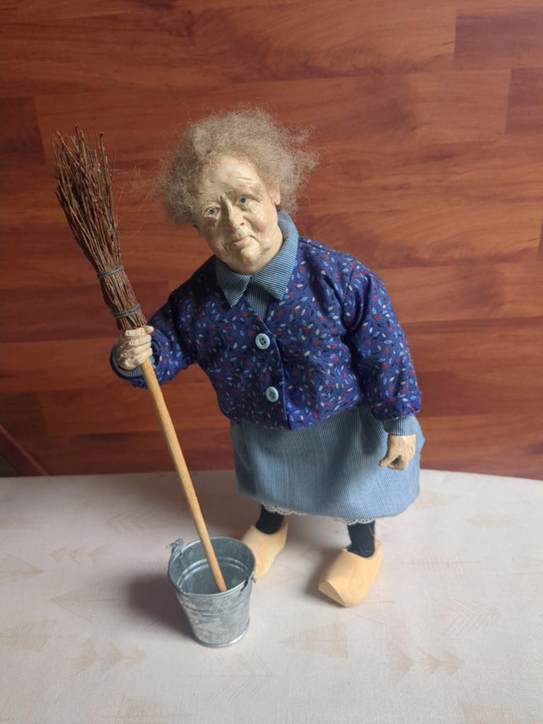 Handgemaakte pop, boerin, Ophalen of Verzenden, Actiefiguurtje