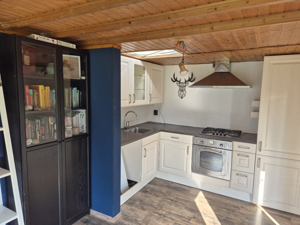 Deels gerenoveerd chalet, Gelderland, 28 m², Verkoop zonder makelaar, Chalet