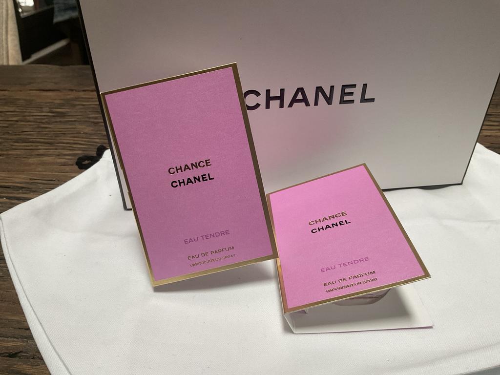 Chanel Chance Eau Tendre Eau de Parfum 1,5 ml proefjes 2 st, Sieraden, Tassen en Uiterlijk, Uiterlijk | Parfum, Ophalen of Verzenden