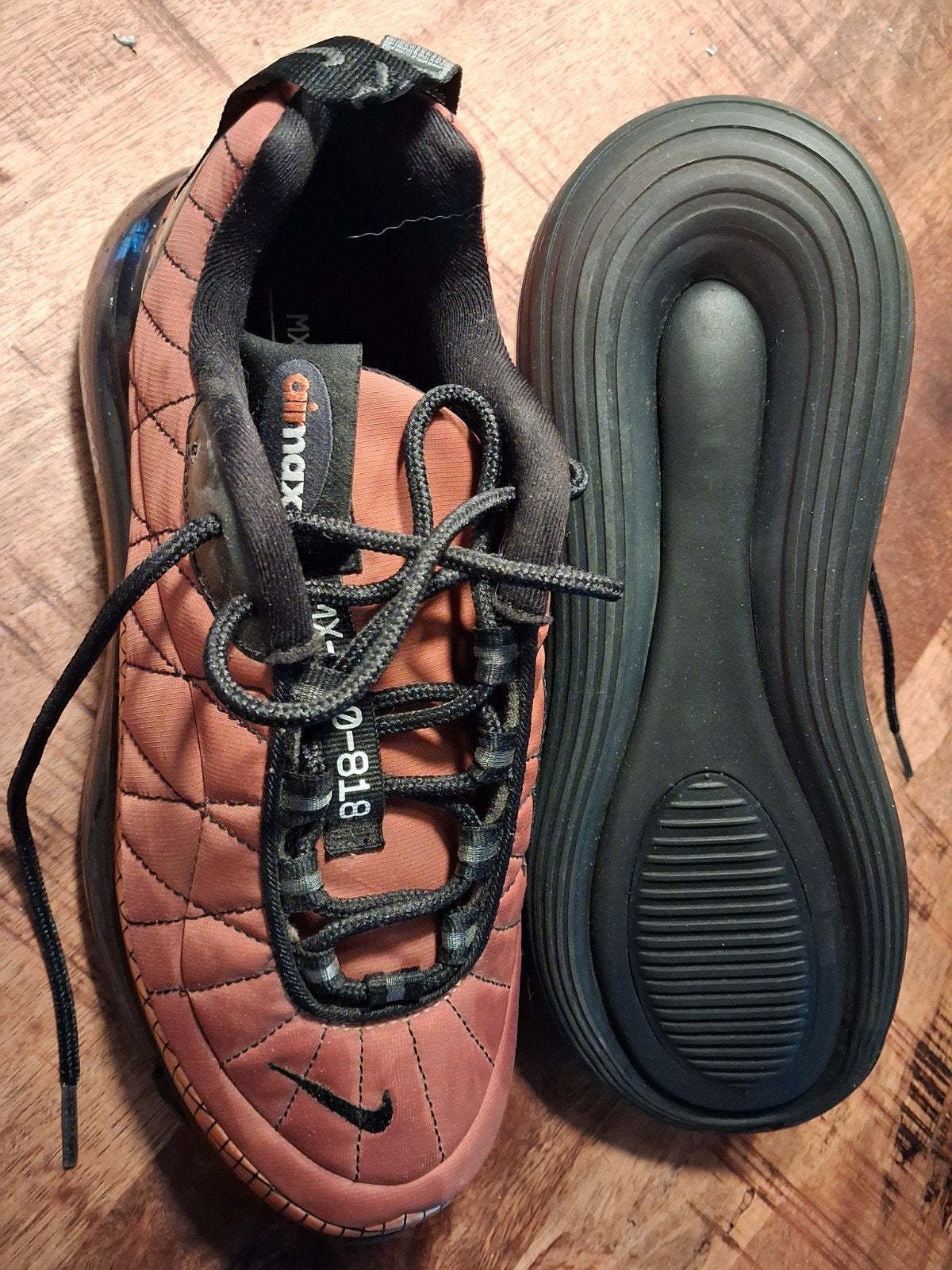 Nike air max MX-720-818 koper kleur, Sport en Fitness, Ophalen, Hardloopschoenen, Nike