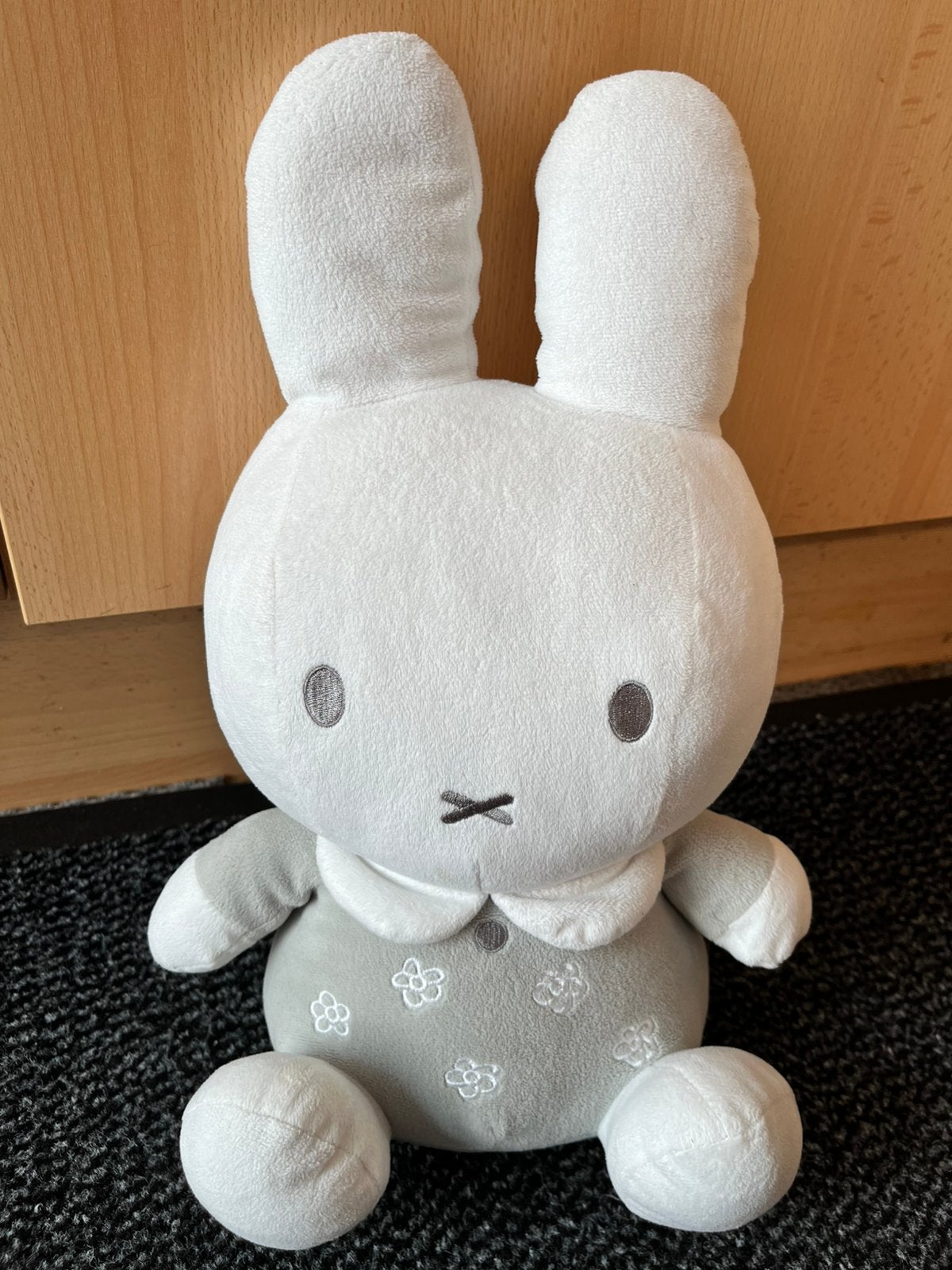 Nijntje knuffel 40cm groot zgan, Grijs, Konijn, Nijntje, Ophalen of Verzenden