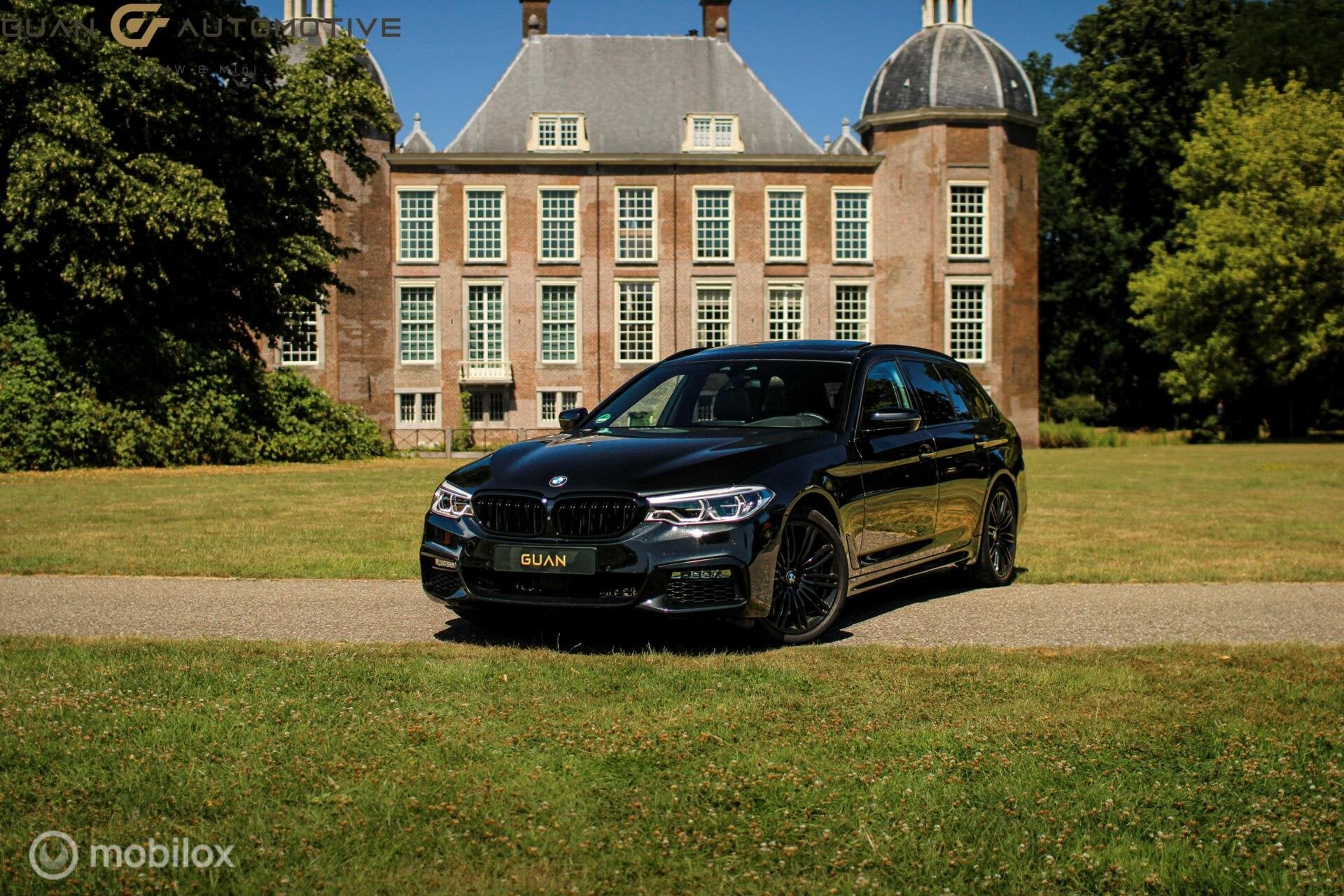 BMW 5-serie Touring 540i xDrive High Executive | BOM VOL !|, Auto's, BMW, Automaat, Gebruikt, Vierwielaandrijving, 1740 kg