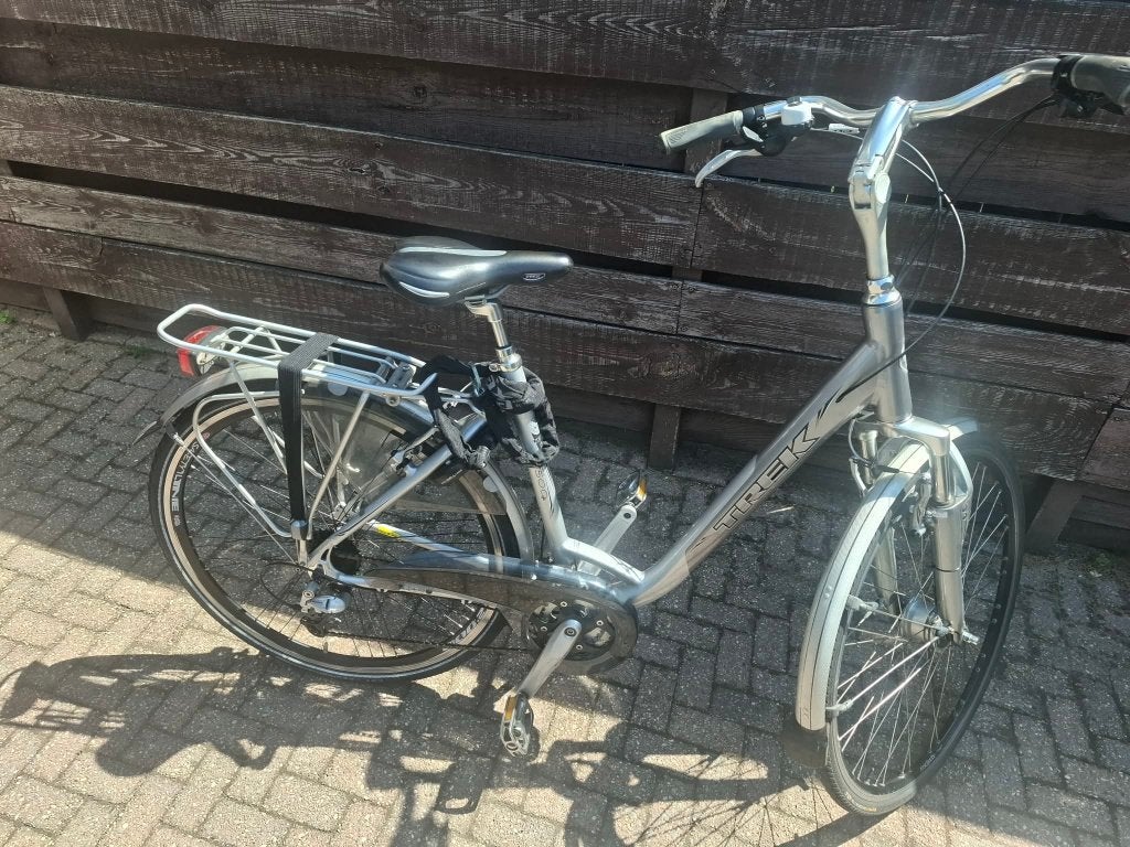 Zilveren Alpha damesfiets met 8 versnellingen, Terugtraprem, Gebruikt, (Extra) lage instap, Ophalen