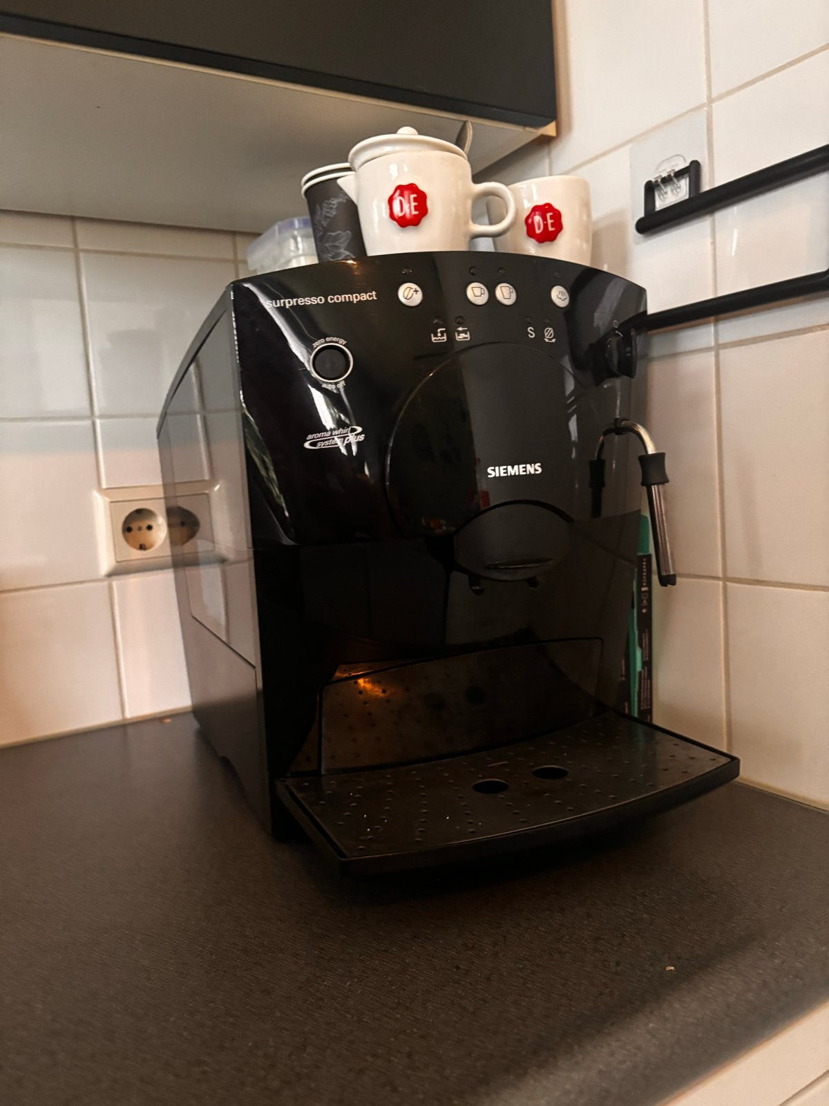 Siemens Surpresso Compact Espressomachine CTES25C, Ophalen, Afneembaar waterreservoir, Gebruikt, Espresso apparaat