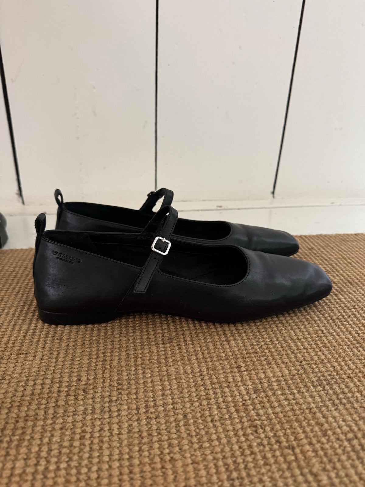 Vagabond zwarte leren ballerina's met bandje - Maat 39, Ophalen of Verzenden, Zo goed als nieuw, Zwart, Ballerina's