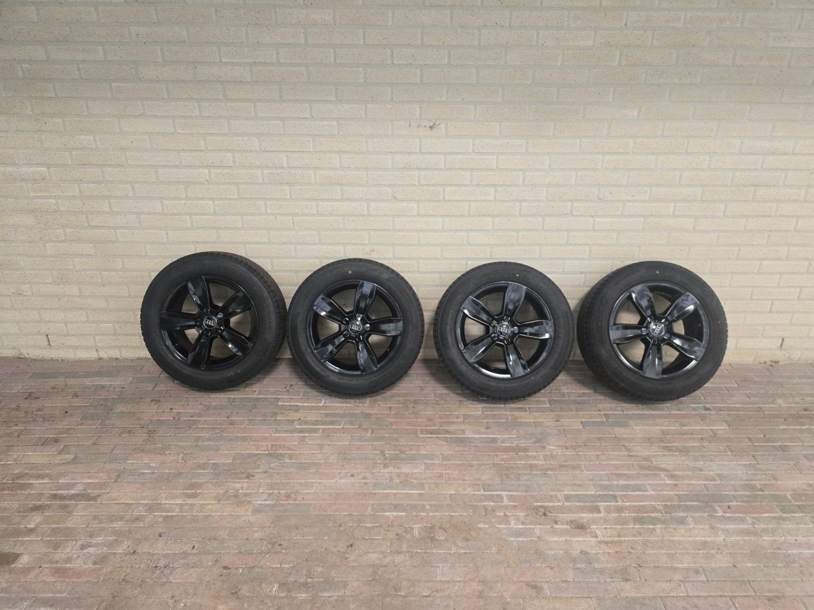 Velgen met nieuwe banden 5x100, Ophalen, 15 inch, Nieuw, 185 mm