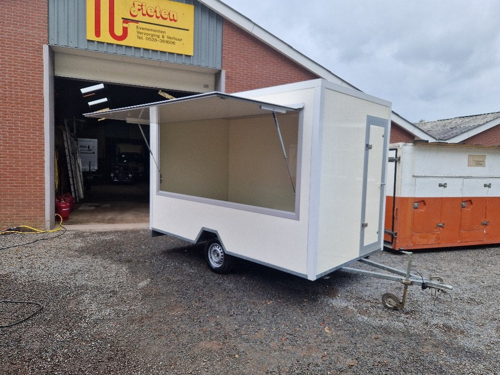 Te koop verkoopwagen voor diverse doeleinden, Ophalen