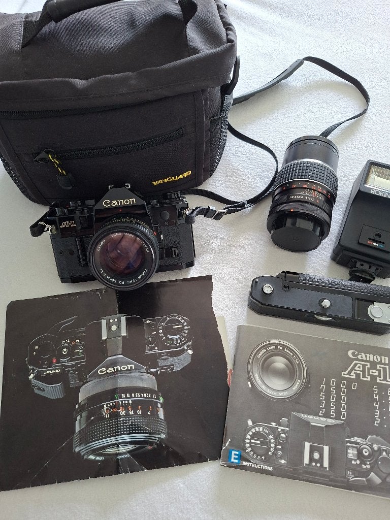 Canon A1 + accesoires, Ophalen, Zo goed als nieuw, Spiegelreflex, Canon