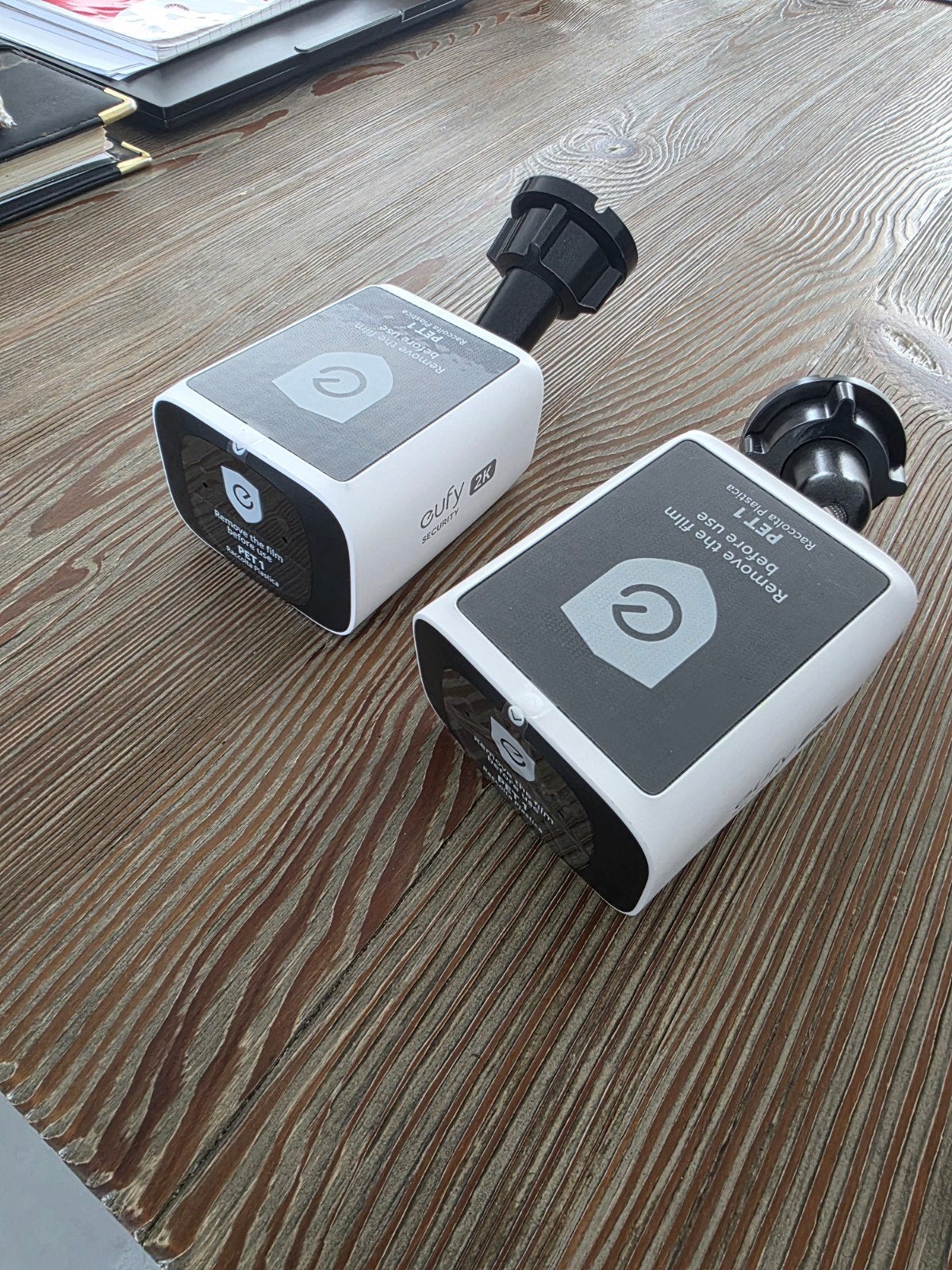 NIEUW: 2x Eufy S220 SoloCam 2K beveiligingscamera