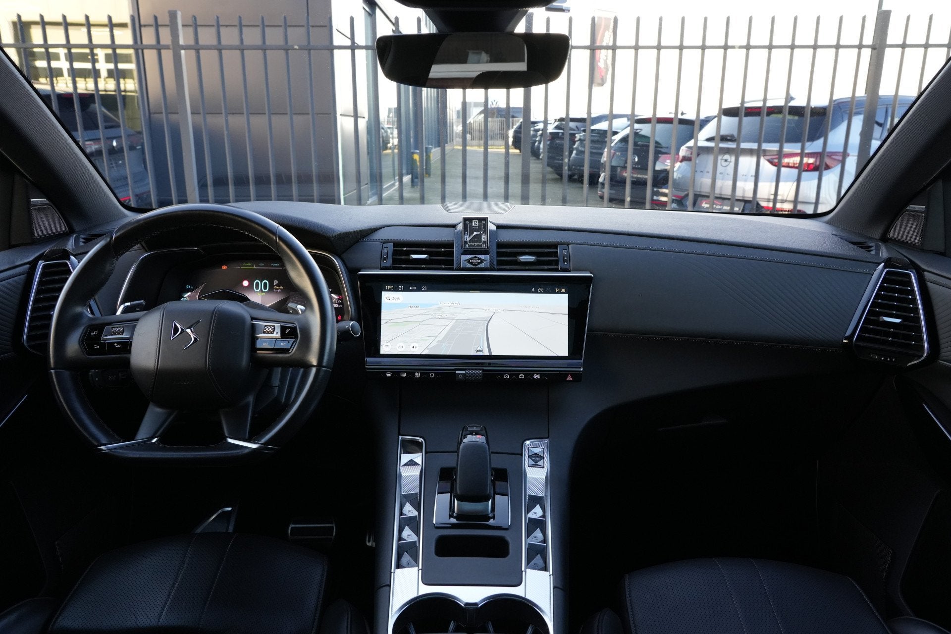 DS 7 E-Tense 360 4x4 La Première 360pk Panoramadak/Focal/Ca, Auto's, DS, Automaat, 14 kWh, Gebruikt, 4 cilinders